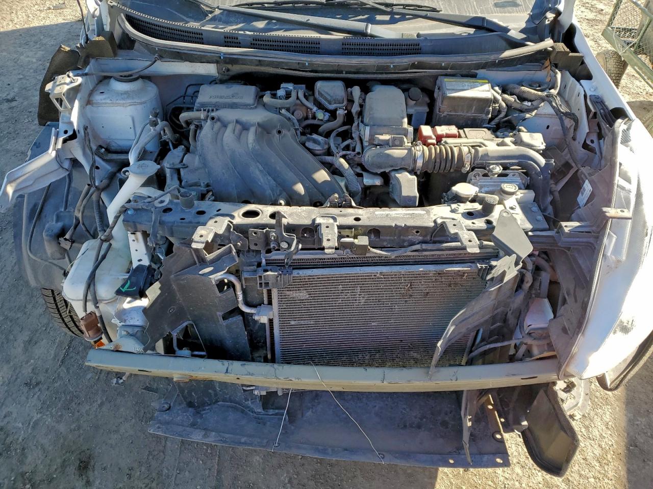 Nissan Versa S Image 5