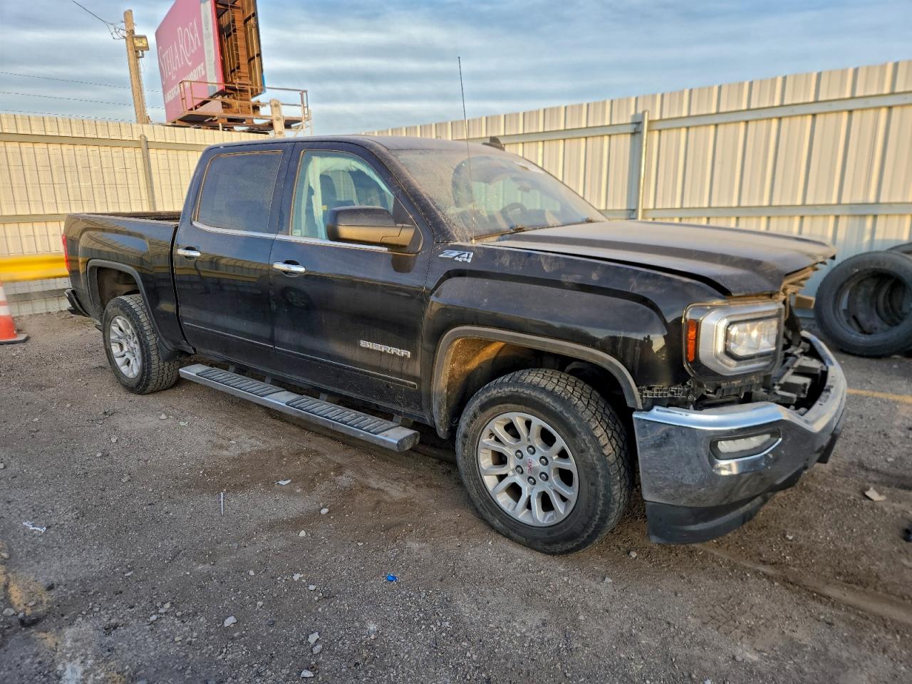 GMC Sierra K1500 Sle Image 2