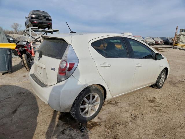 Toyota Prius Image 8