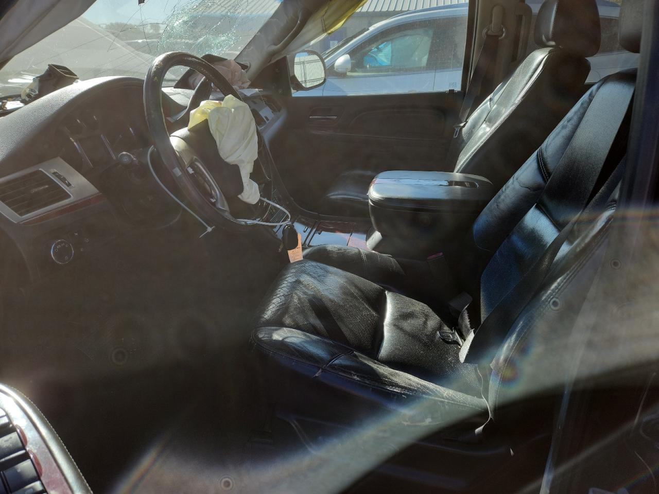 Cadillac Escalade Luxury Image 12