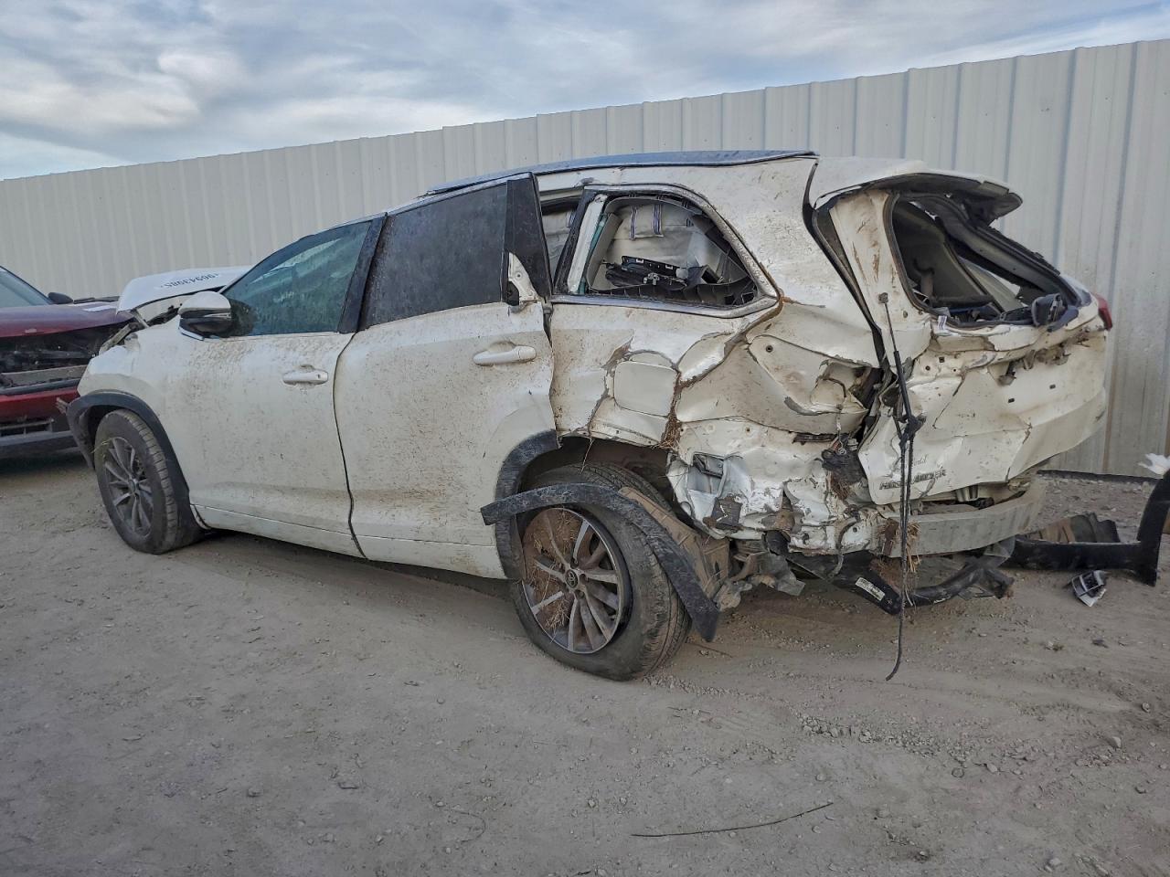 Toyota Highlander Se Image 5