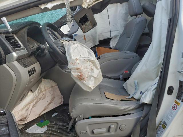 Toyota Highlander Se Image 6