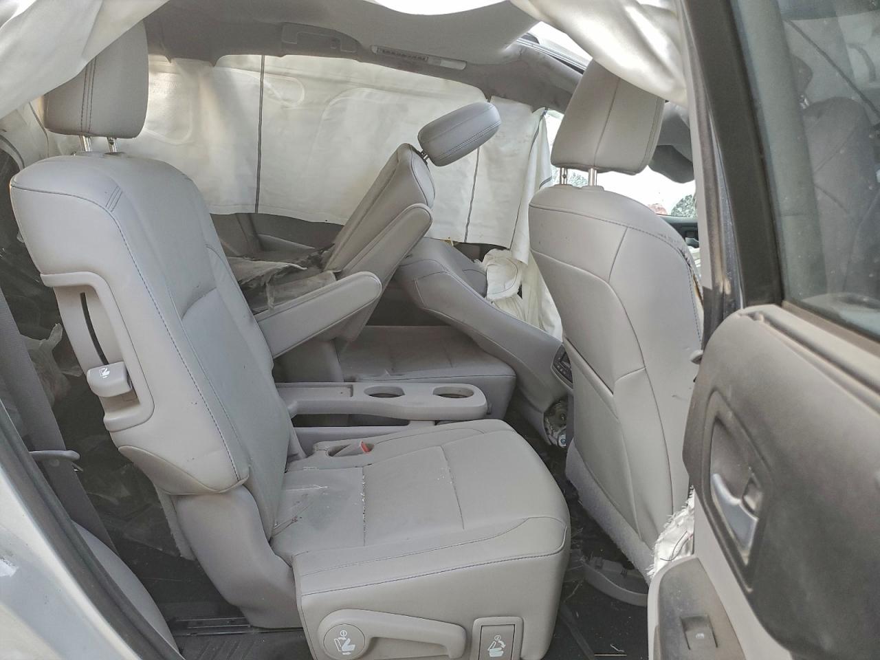 Toyota Highlander Se Image 9