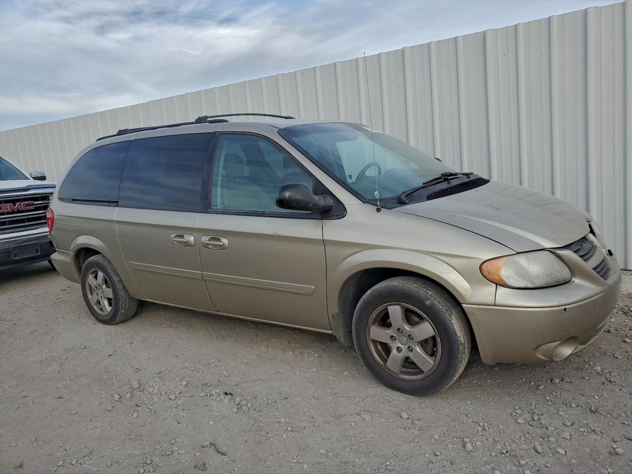 Dodge Caravan Sxt Image 10