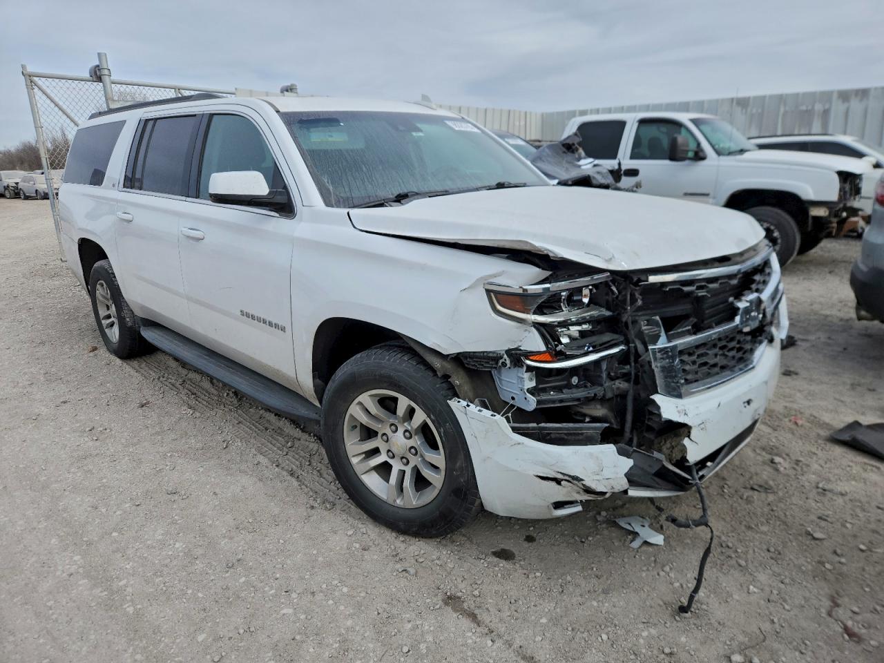 Chevrolet Suburban K1500 Lt Image 11