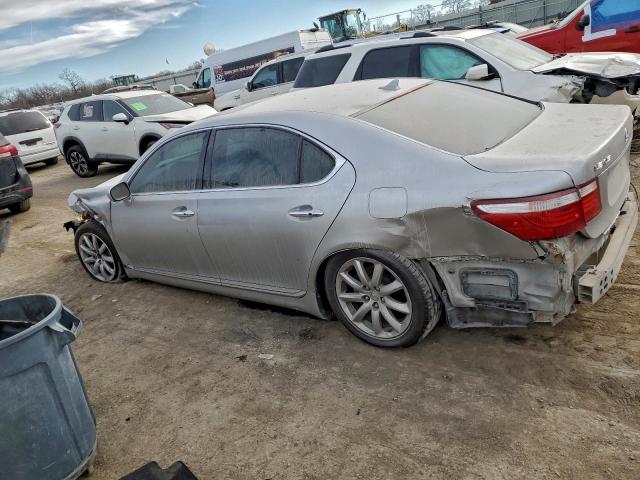 Lexus LS 460l Image 2