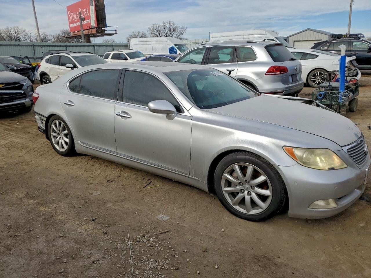 Lexus LS 460l Image 4