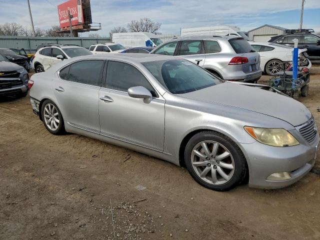 Lexus LS 460l Image 4