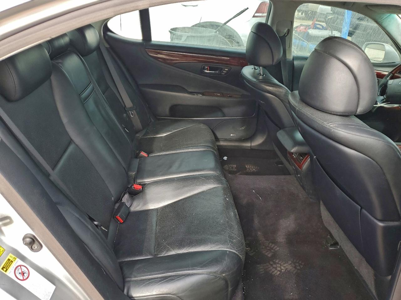 Lexus LS 460l Image 13