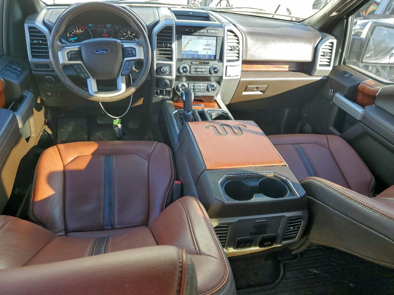 Ford F-150 Supercrew Image 9