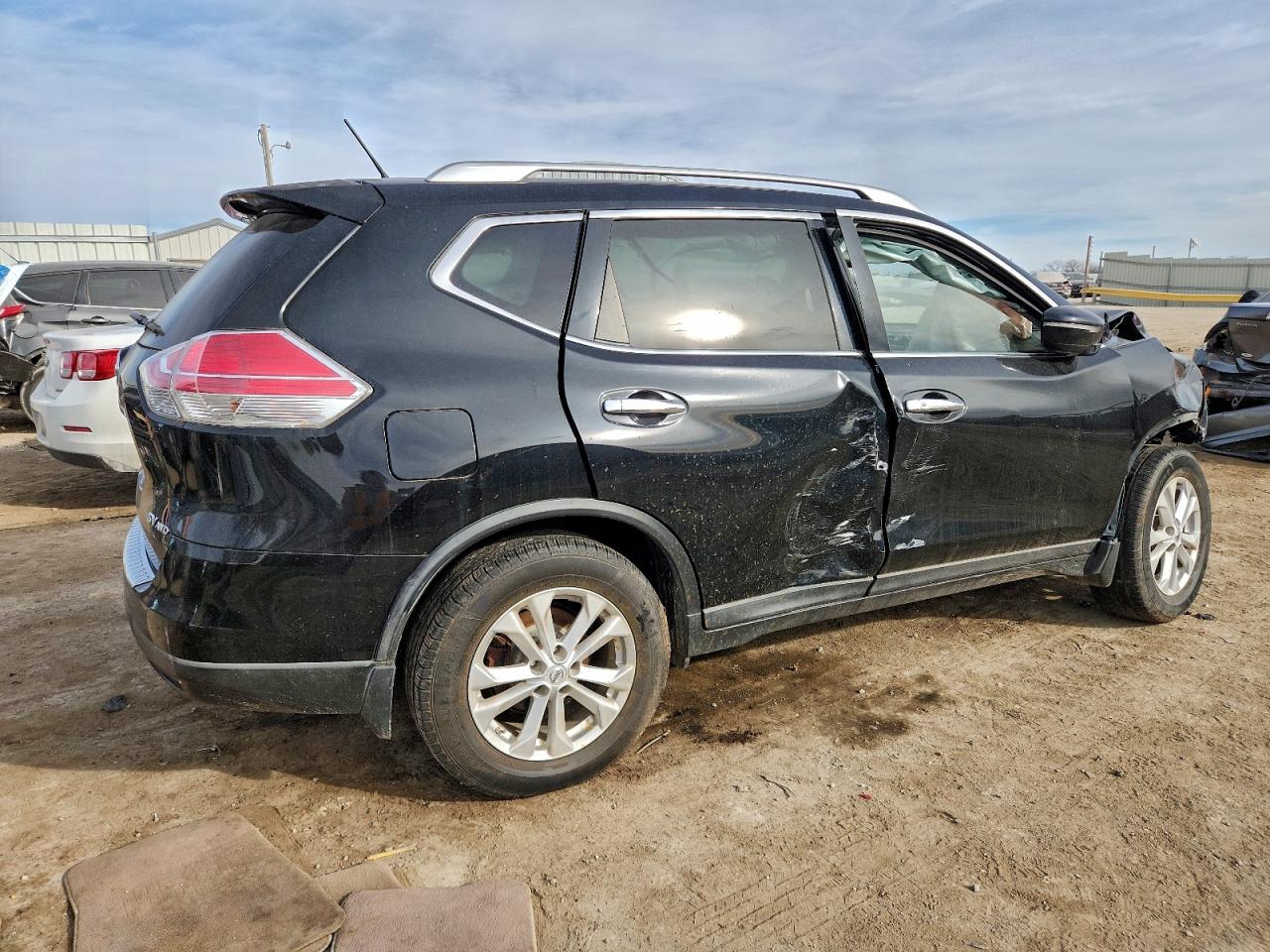 Nissan Rogue S Image 8