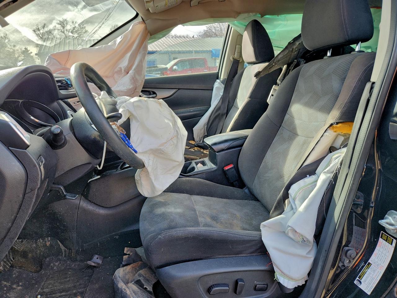 Nissan Rogue S Image 5