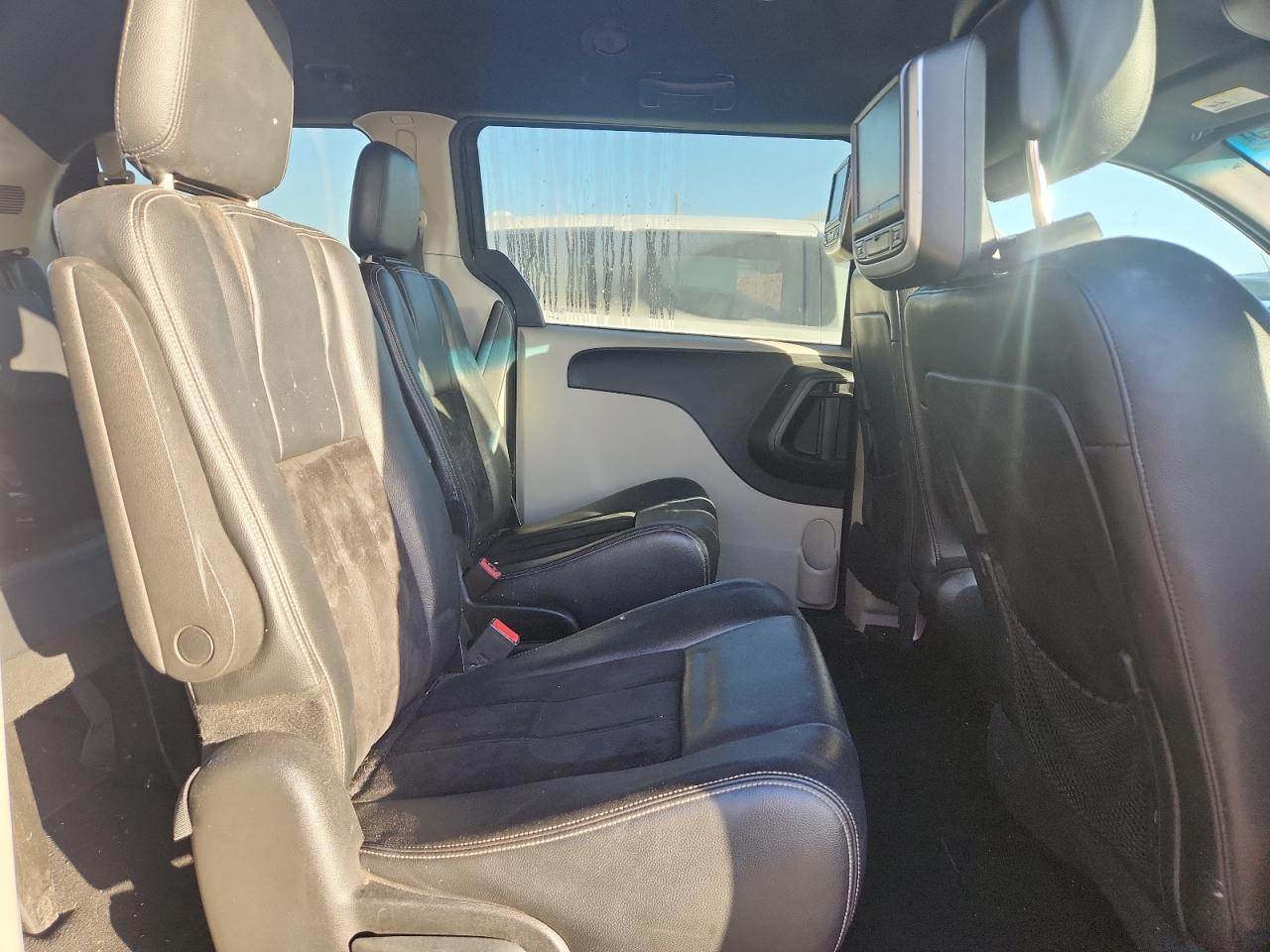 Dodge Caravan Sxt Image 13