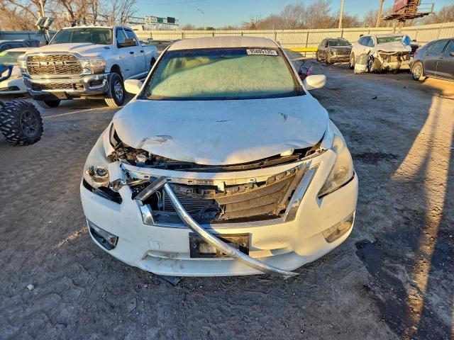 Nissan Altima 2.5 Image 7