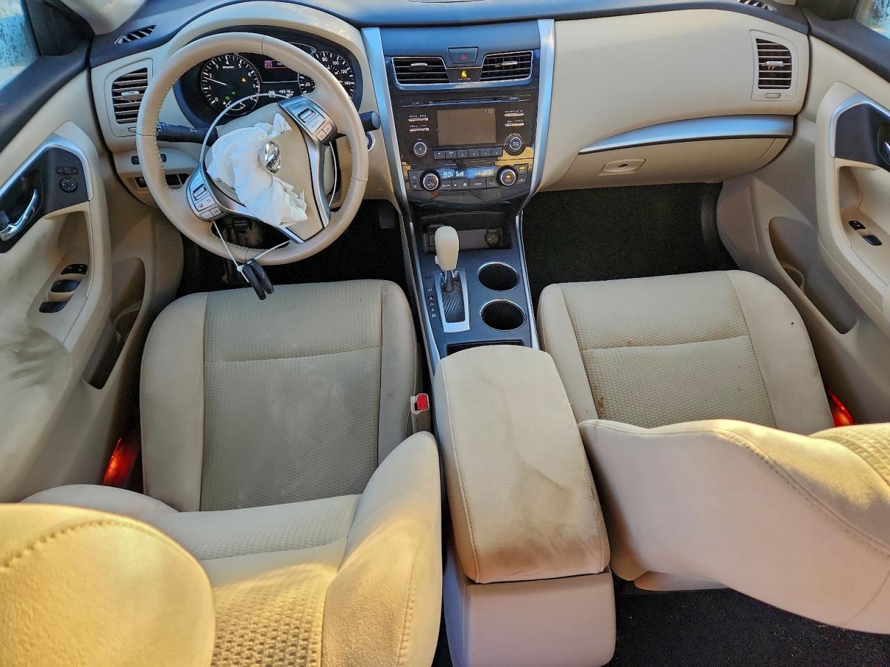 Nissan Altima 2.5 Image 9