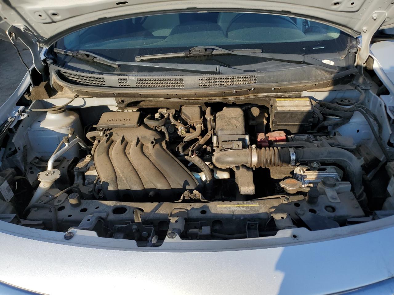 Nissan Versa S Image 12