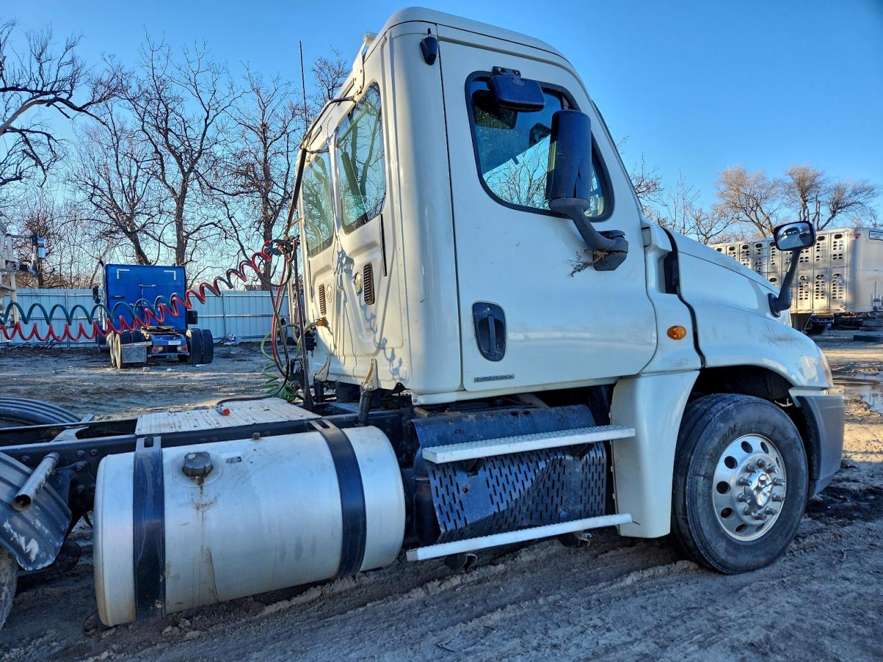 Freightliner Cascadia 1 Image 3