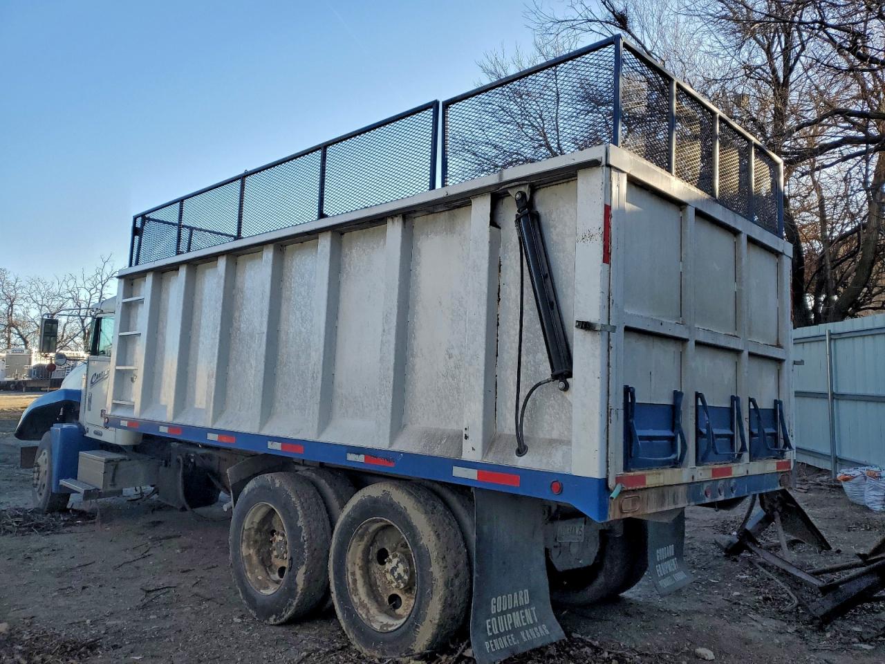 Freightliner Convention Fld120 Image 5