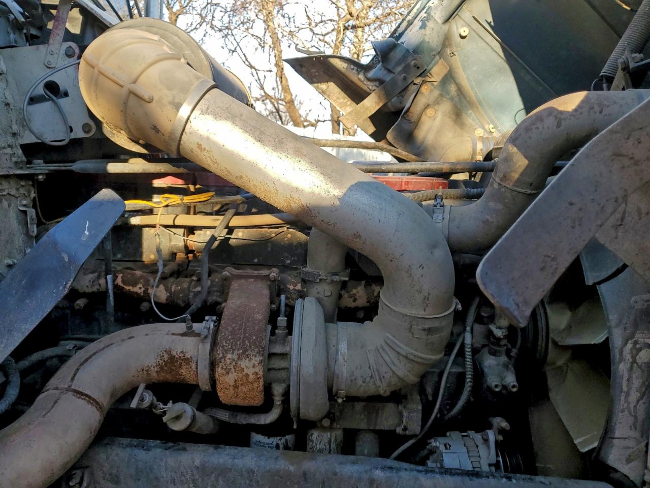 Freightliner Convention Fld120 Image 3