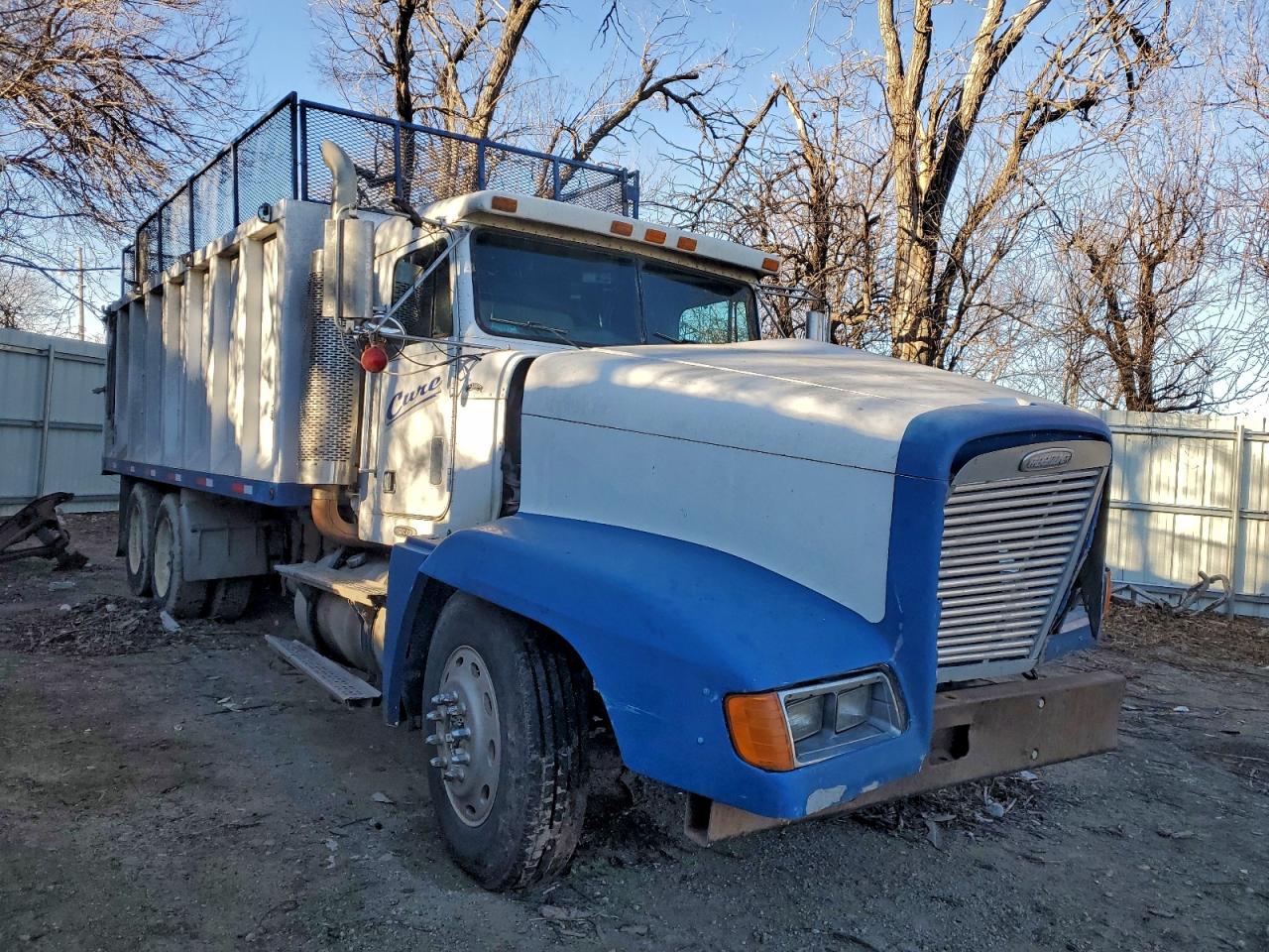 Freightliner Convention Fld120 Image 9