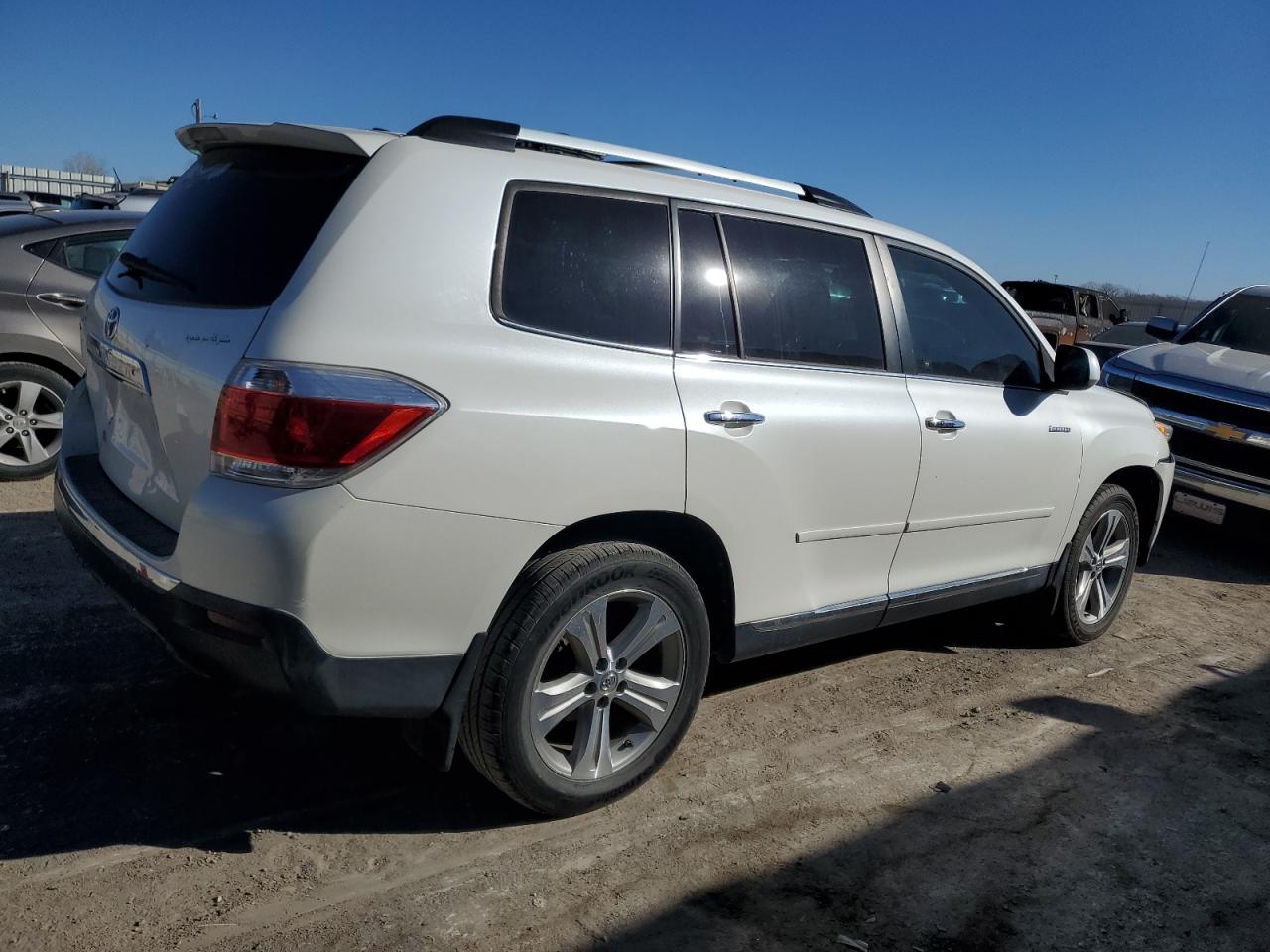 Toyota Highlander Limited Image 2