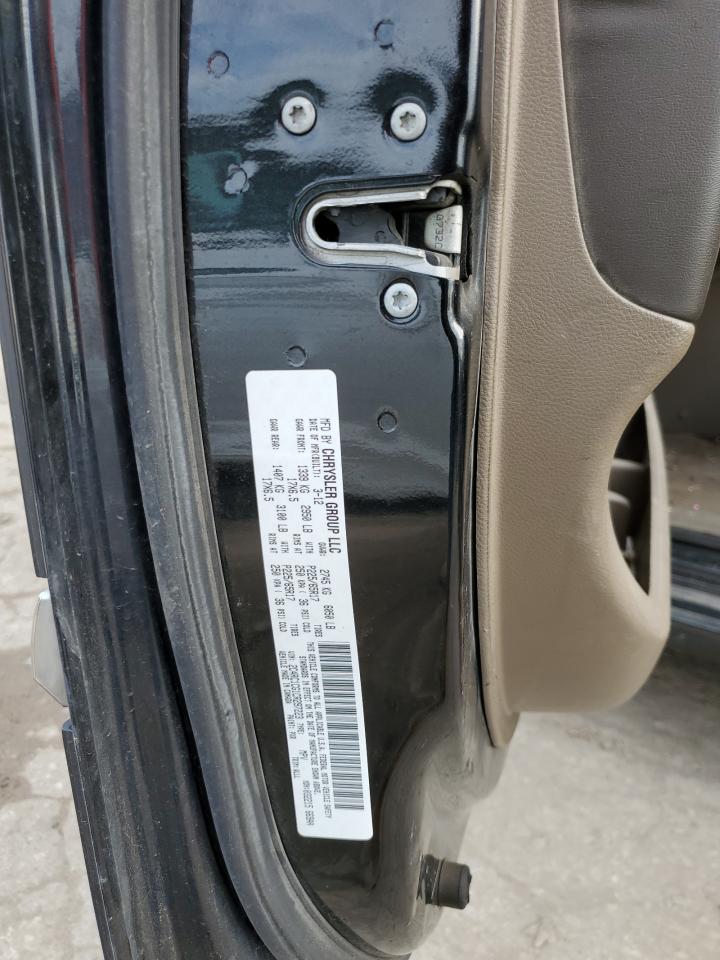 Chrysler Minivan Touring L Image 14