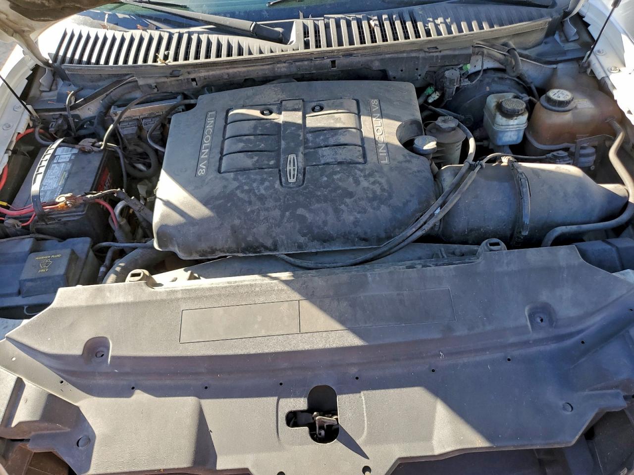 Lincoln Navigator Image 13