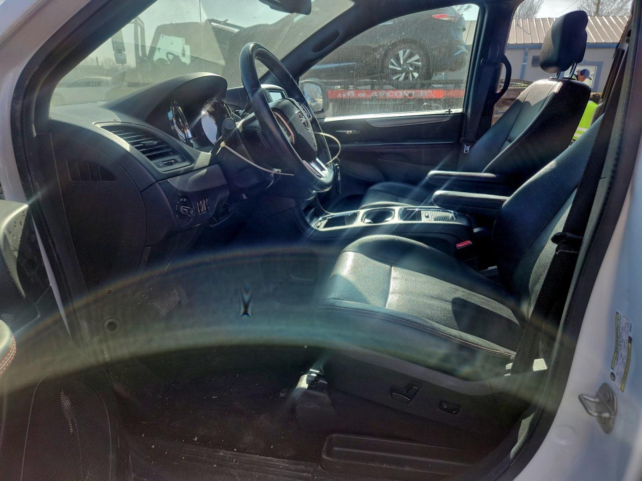 Dodge Caravan Gt Image 9