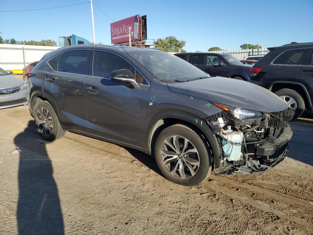 Lexus NX 200t Image 4