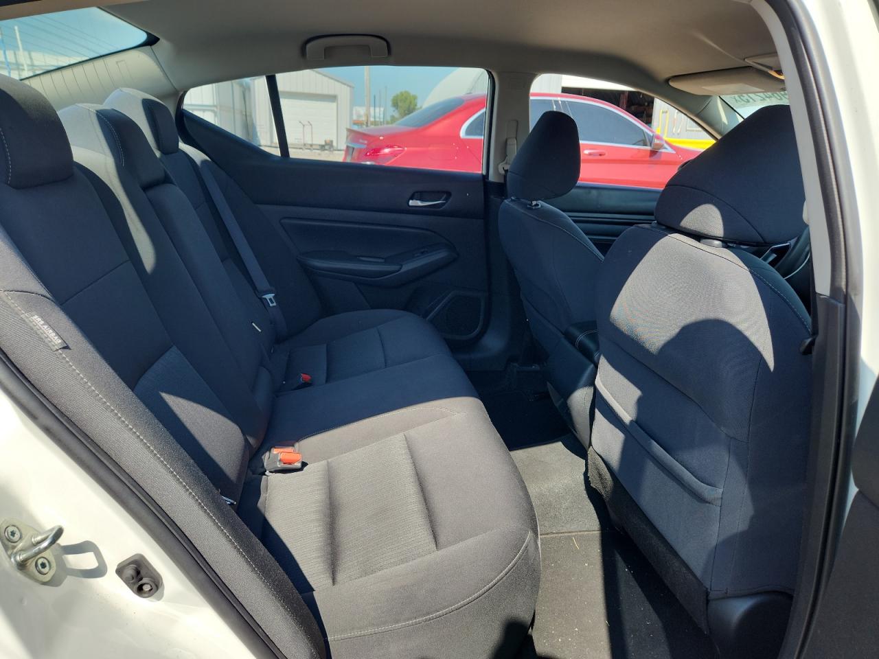 Nissan Altima S Image 7