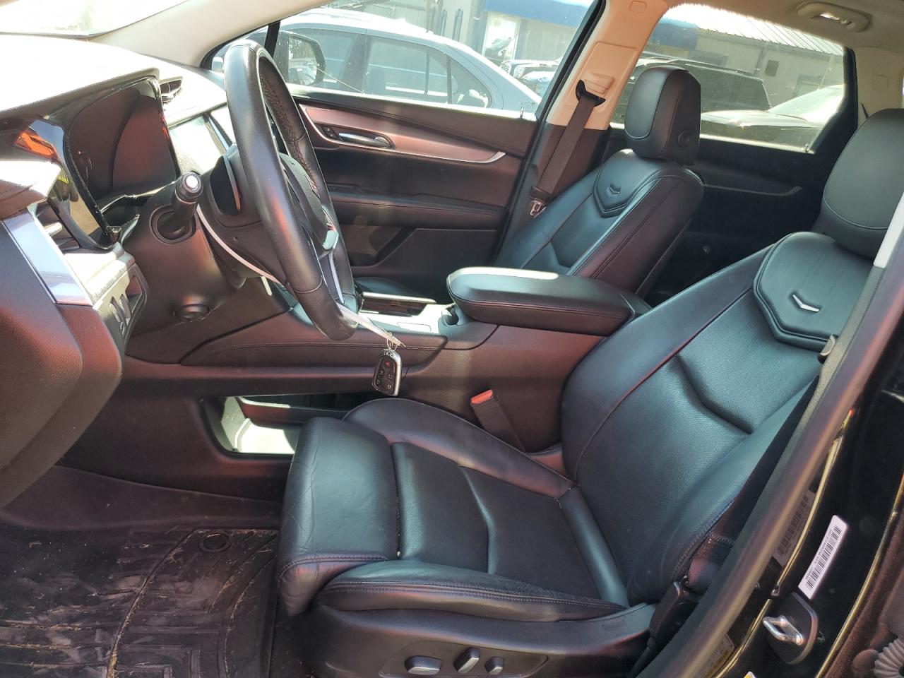 Cadillac XT5 Luxury Image 3