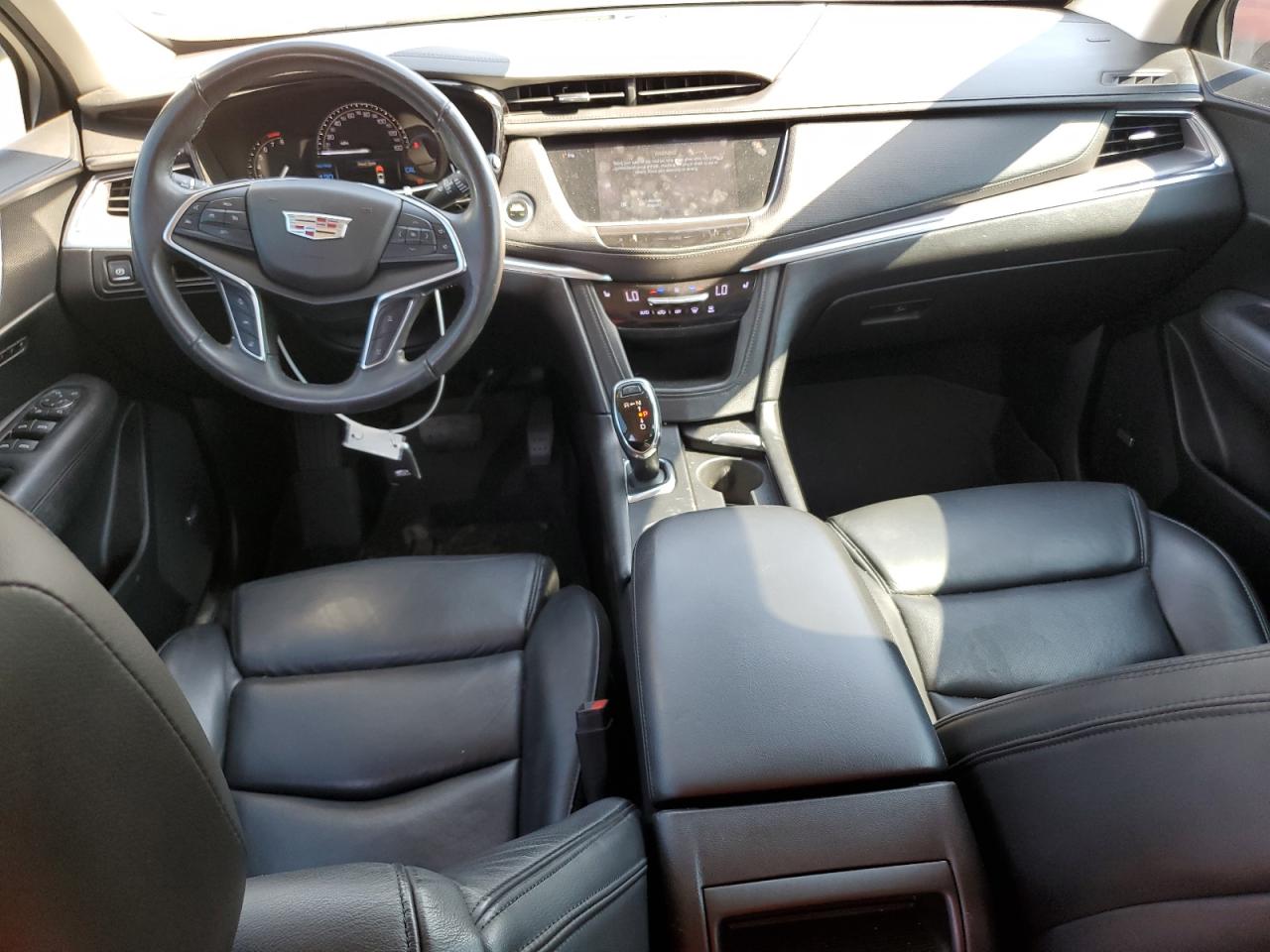 Cadillac XT5 Luxury Image 4