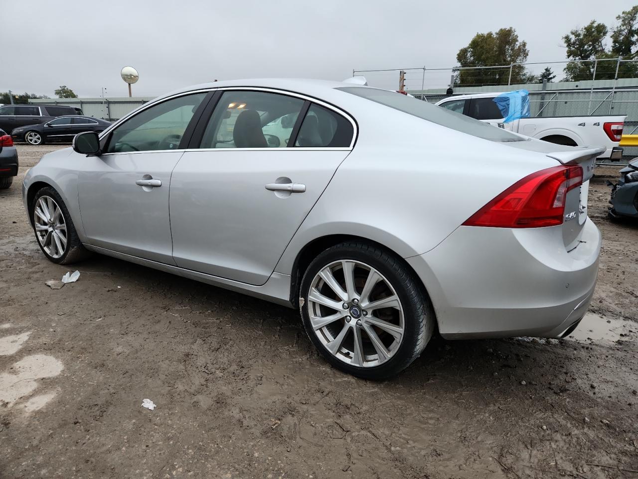Volvo S60 Platinum Image 4