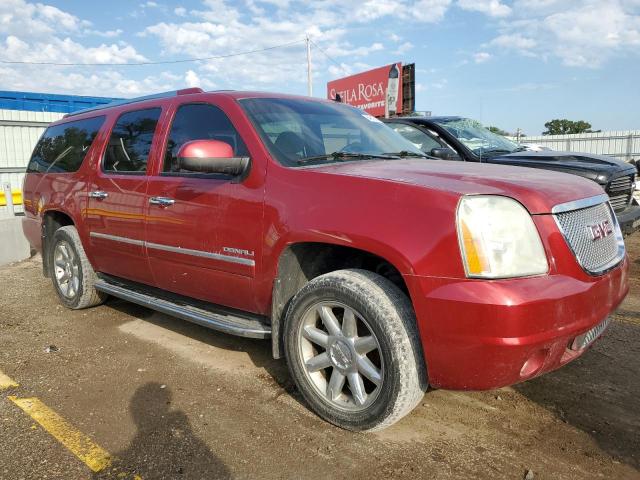 GMC Yukon Denali Image 3