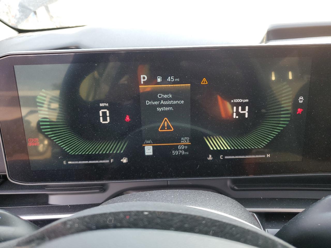 Kia Carnival Lx Image 13