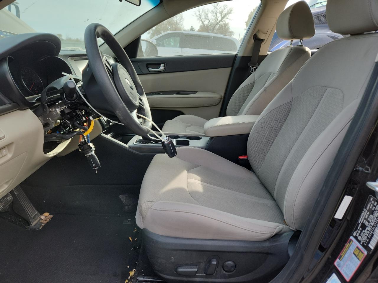 Kia Optima Lx Image 12