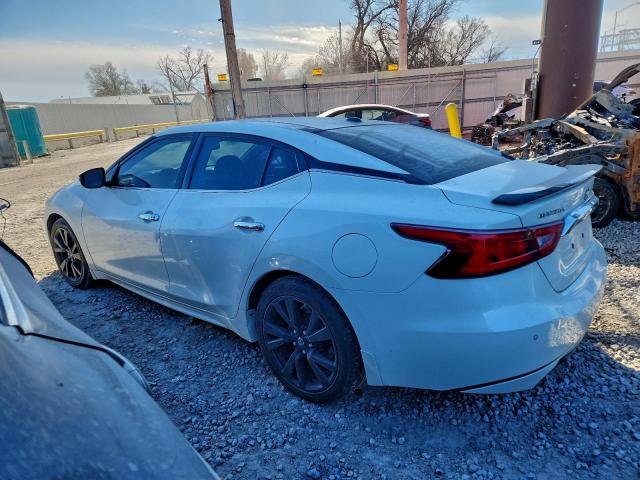 Nissan Maxima 3.5s Image 12