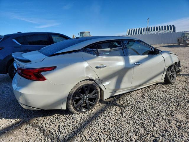 Nissan Maxima 3.5s Image 6