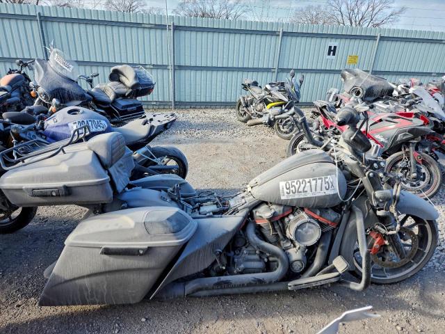  Salvage Harley-Davidson Fl