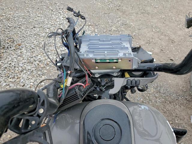 Harley-Davidson Fl Image 6