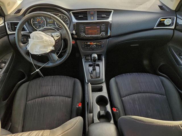 Nissan Sentra S Image 7