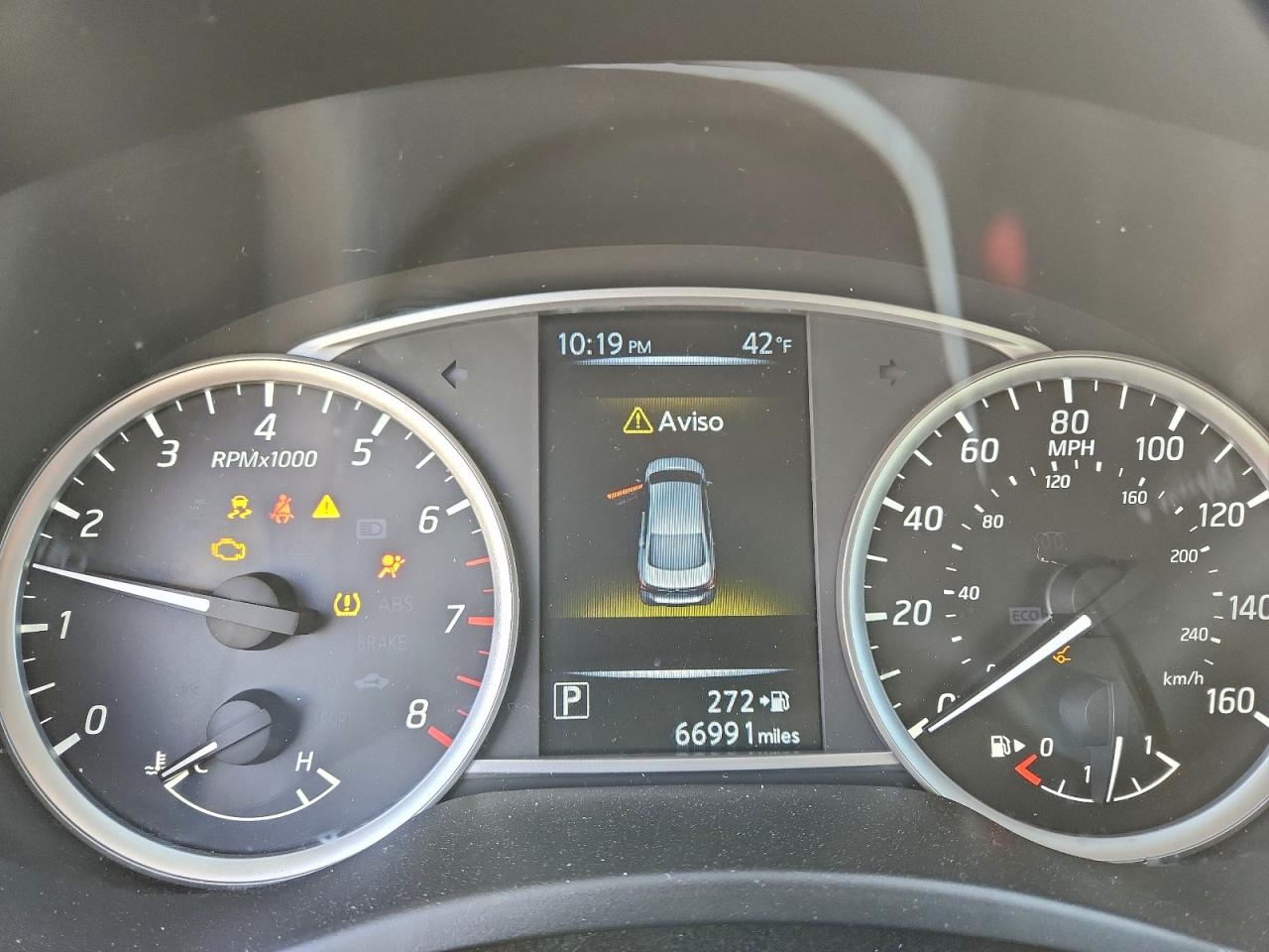 Nissan Sentra S Image 2