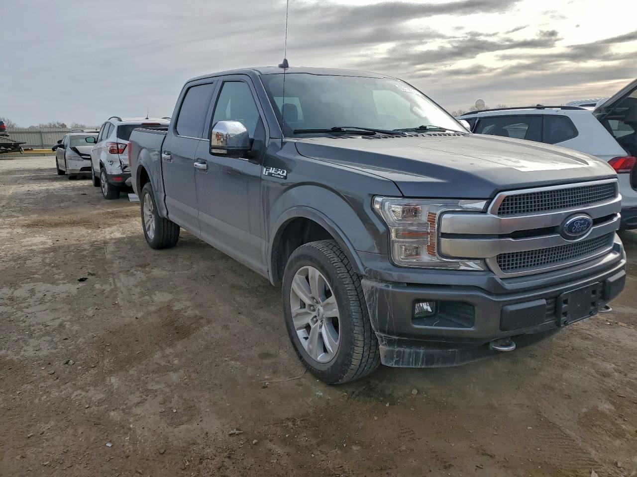 Ford F-150 Supercrew Image 3