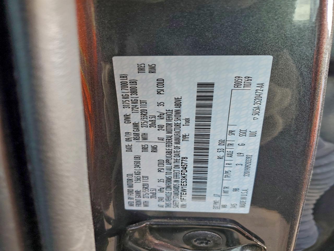 Ford F-150 Supercrew Image 12