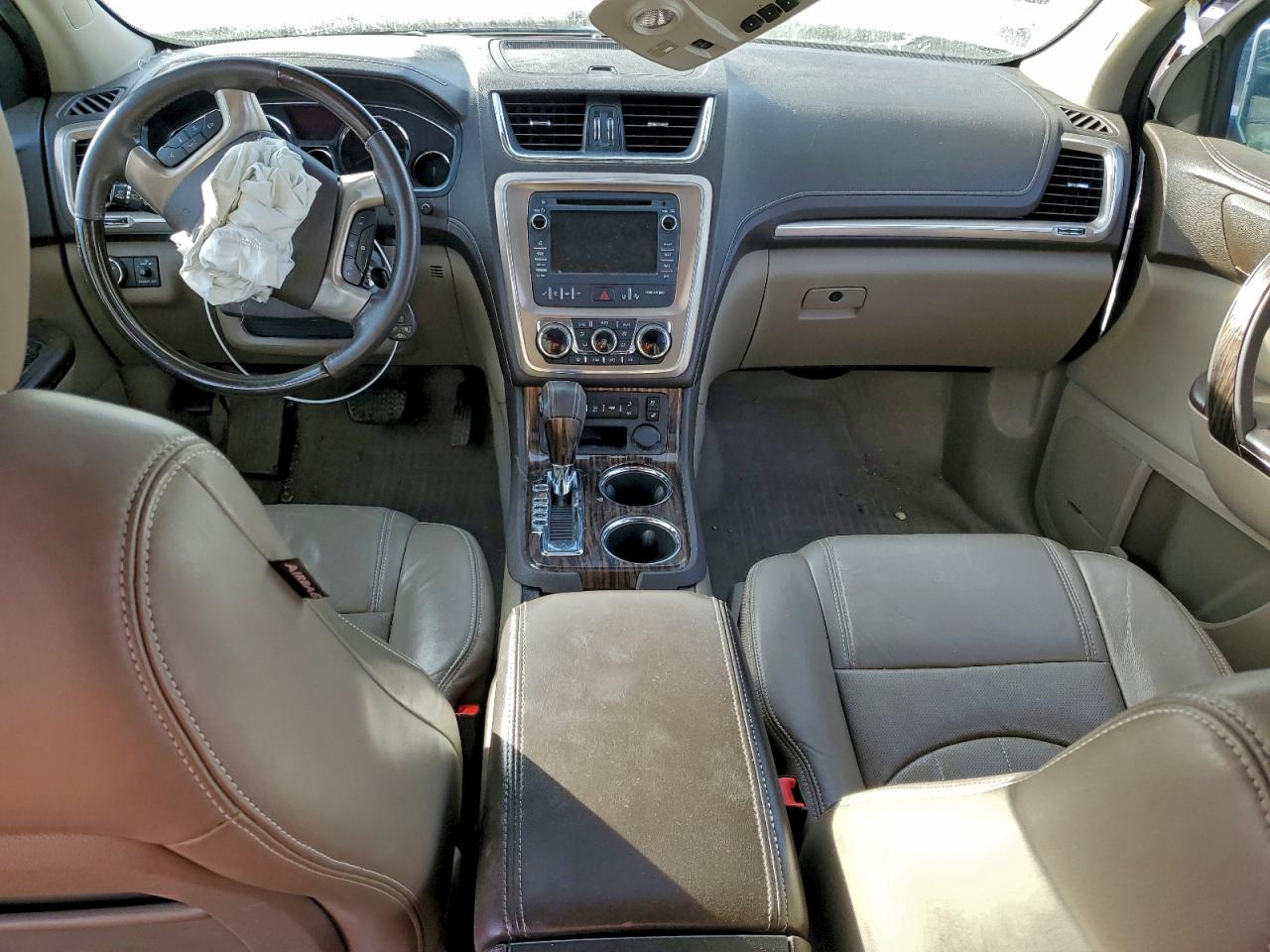 GMC Acadia Denali Image 10