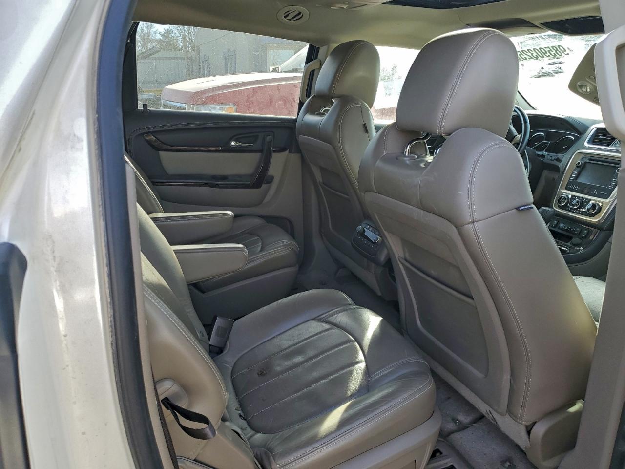 GMC Acadia Denali Image 5