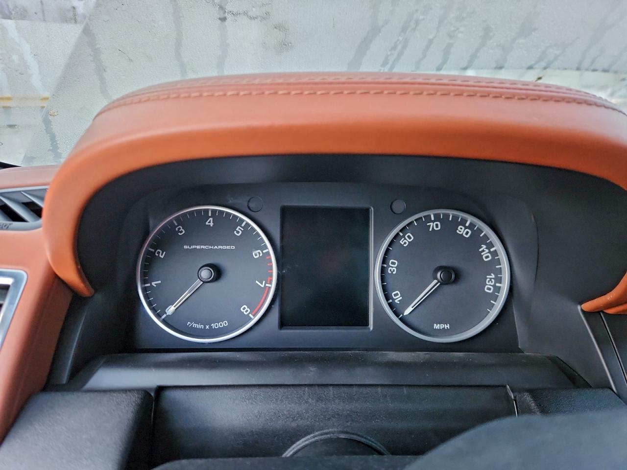 Land Rover Range Rover Autobiography Image 6