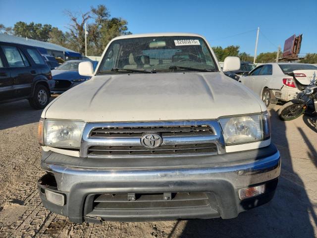 Toyota 4Runner Sr5 Image 2
