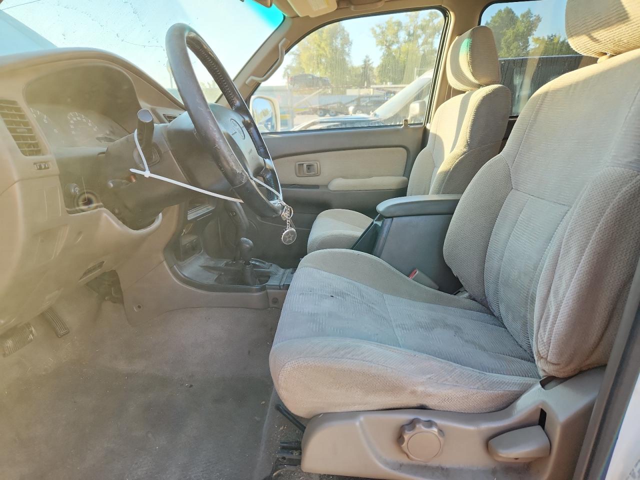 Toyota 4Runner Sr5 Image 13