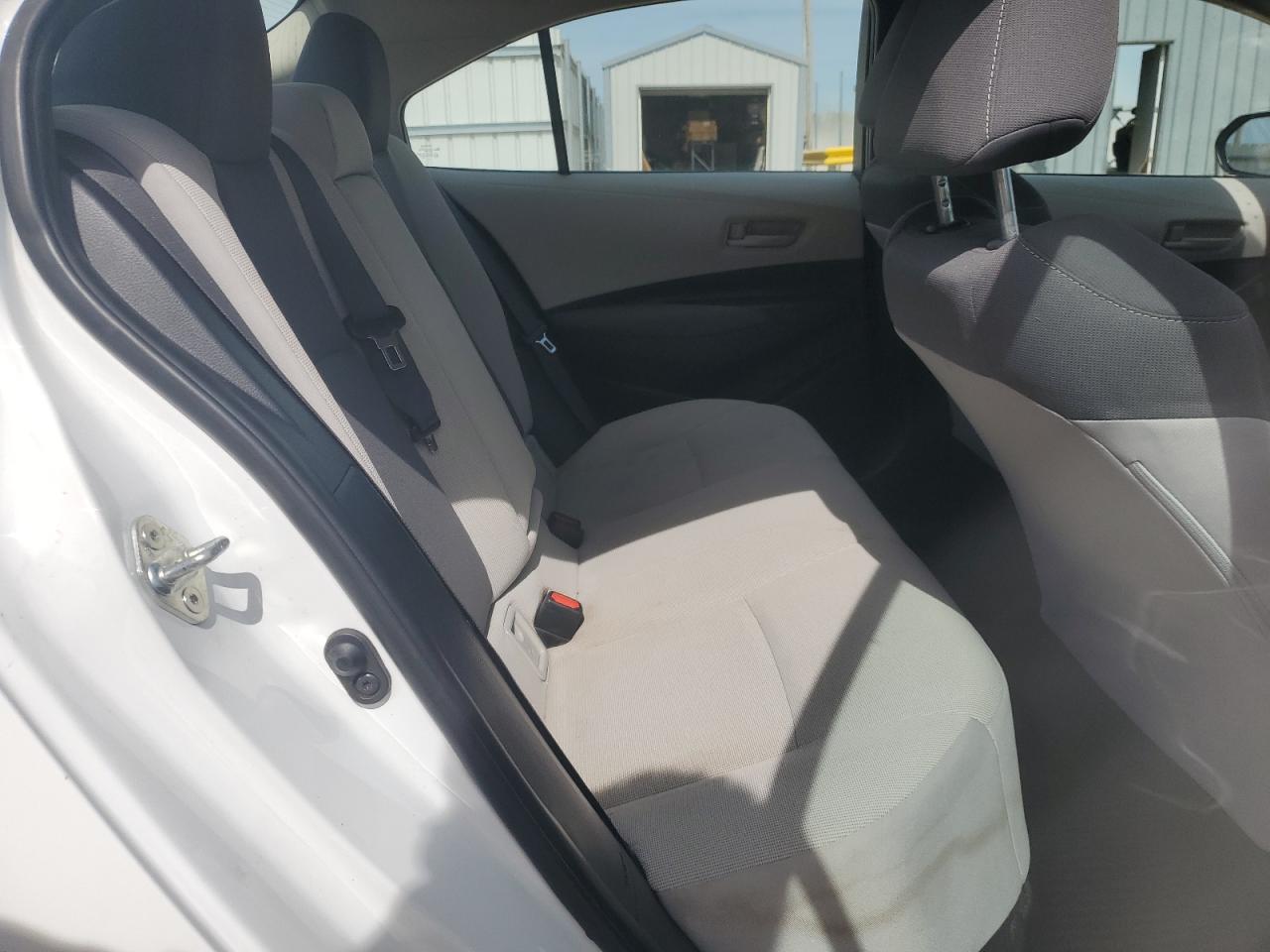 Toyota Corolla Le Image 7